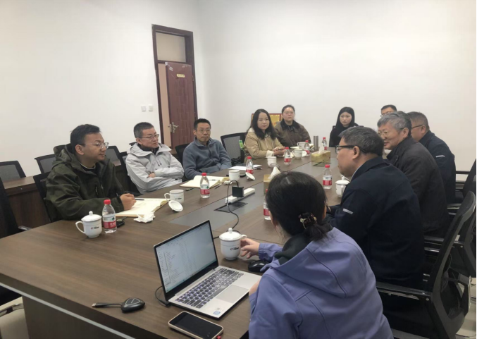 自動(dòng)化院合規(guī)調(diào)研組到純氫冶金技術(shù)開發(fā)中試基地調(diào)研